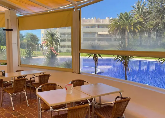 Superbe Moderne Avec Piscine Lägenhet