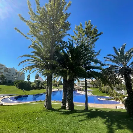 Appartement Superbe Moderne Résidence Avec Piscine Alvor